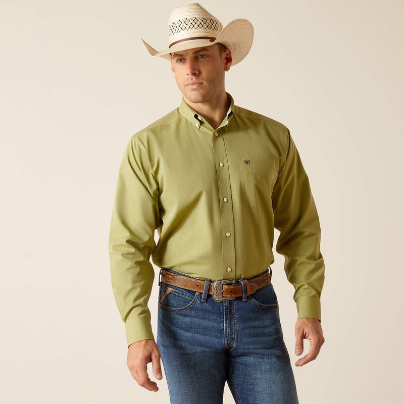 Wrinkle Free Solid Pinpoint Oxford Classic Fit Shirt from Ariat