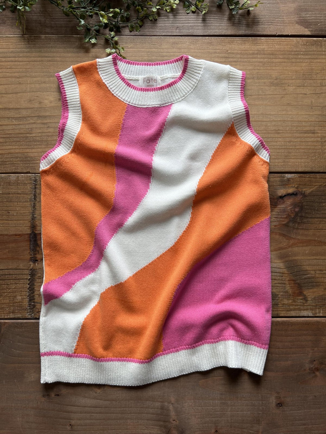 Sleeveless Wavy Pattern Sweater