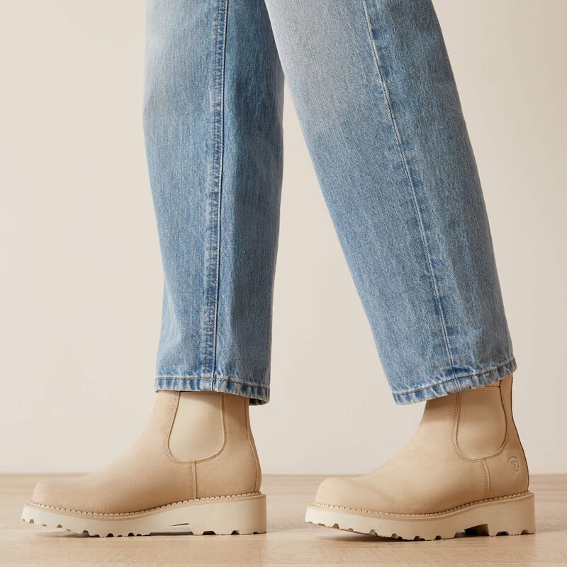 Ultra High Rise Tomboy Straight Leg Jeans from Ariat - High Call Outfitters