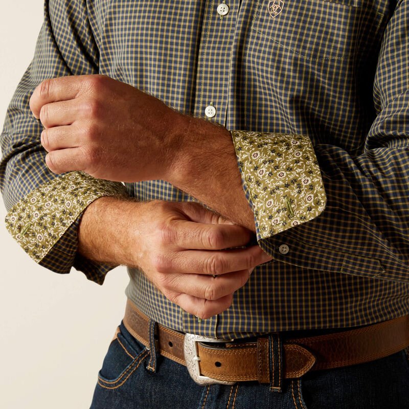 Wrinkle Free Ferris Classic Fit Shirt from Ariat