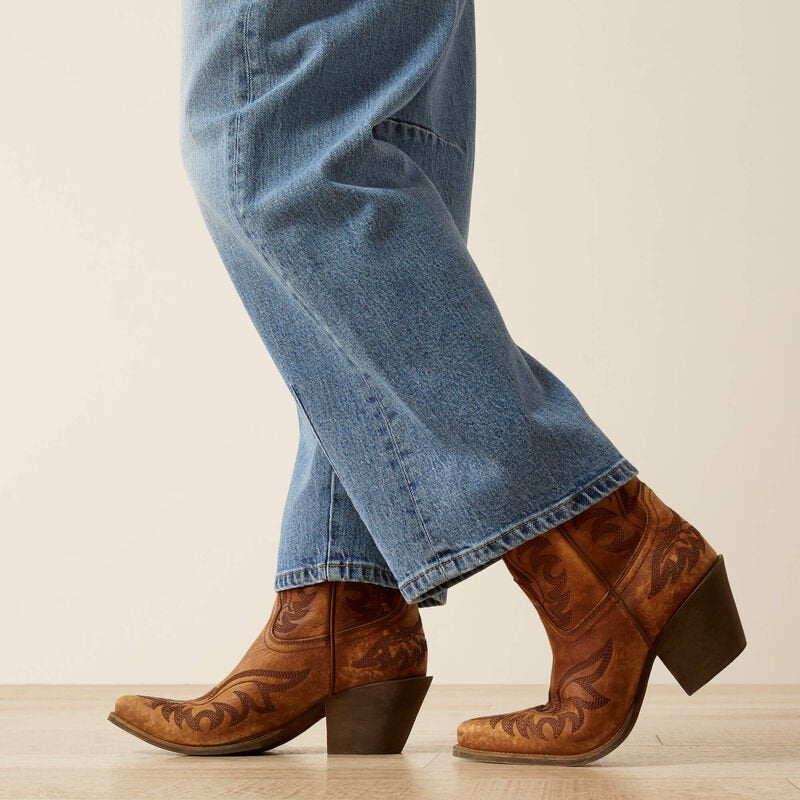 Ultra High Rise Jazmine Barrel Jean from Ariat