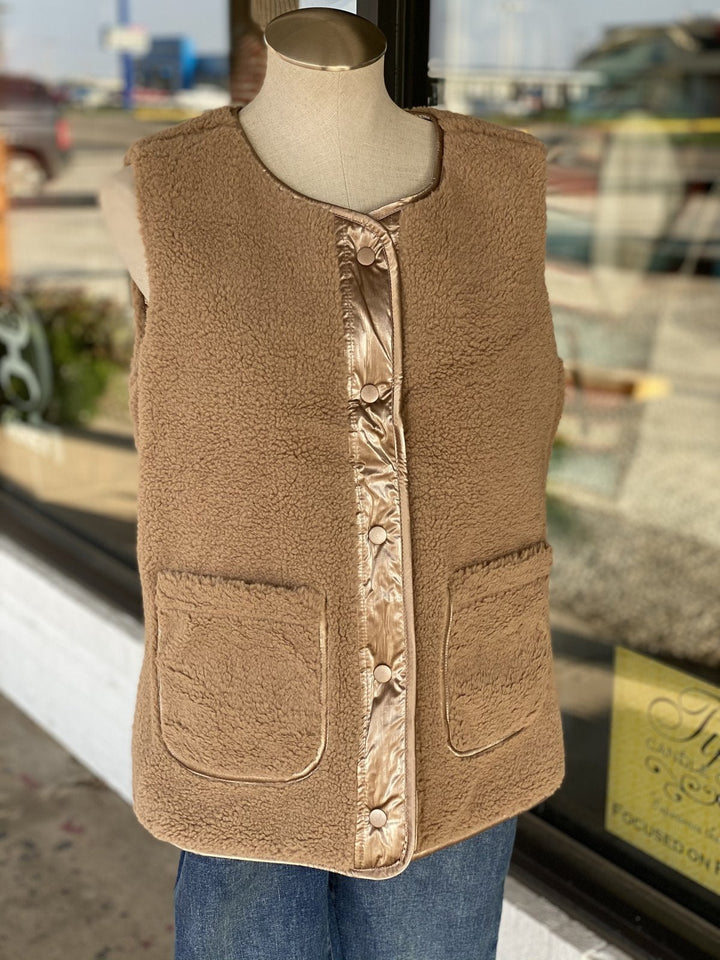Reversible Sherpa Vest from Tribal - High Call Outfitters