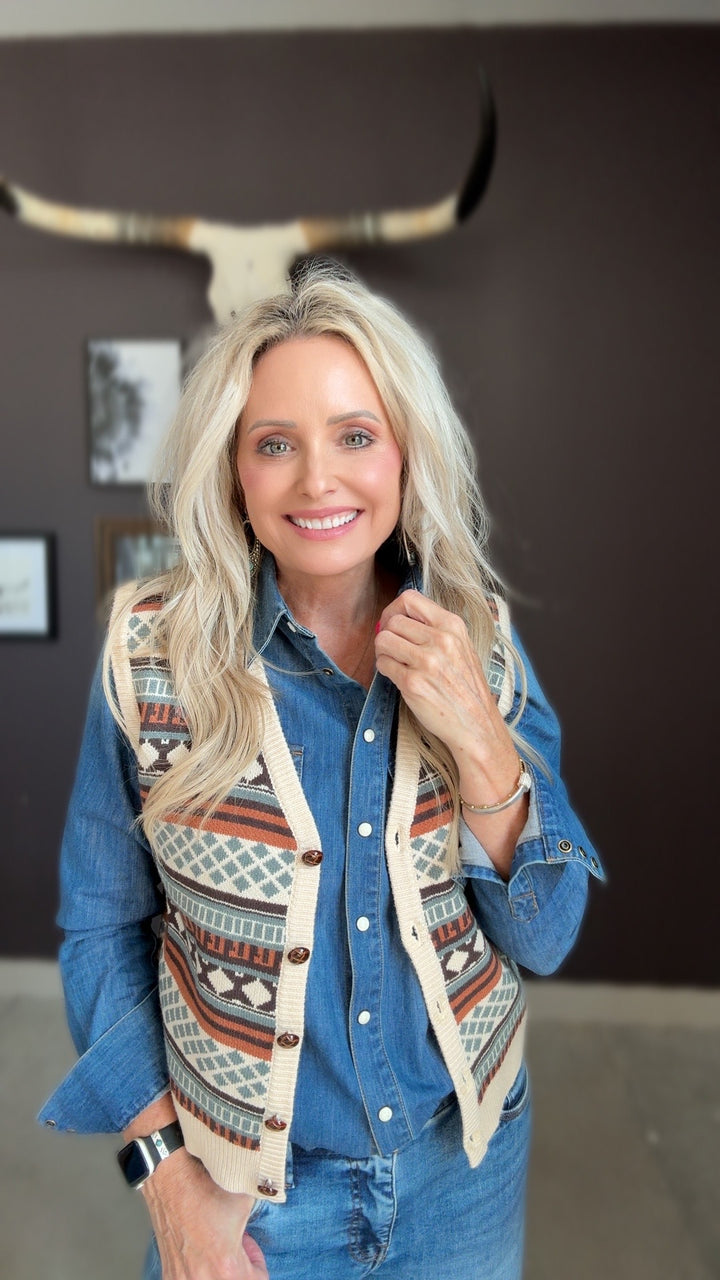 Geometric Stripe Sweater Vest
