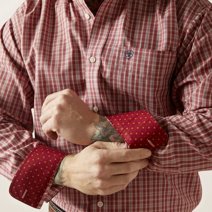 Wrinkle Free Kairo Shirt from Ariat