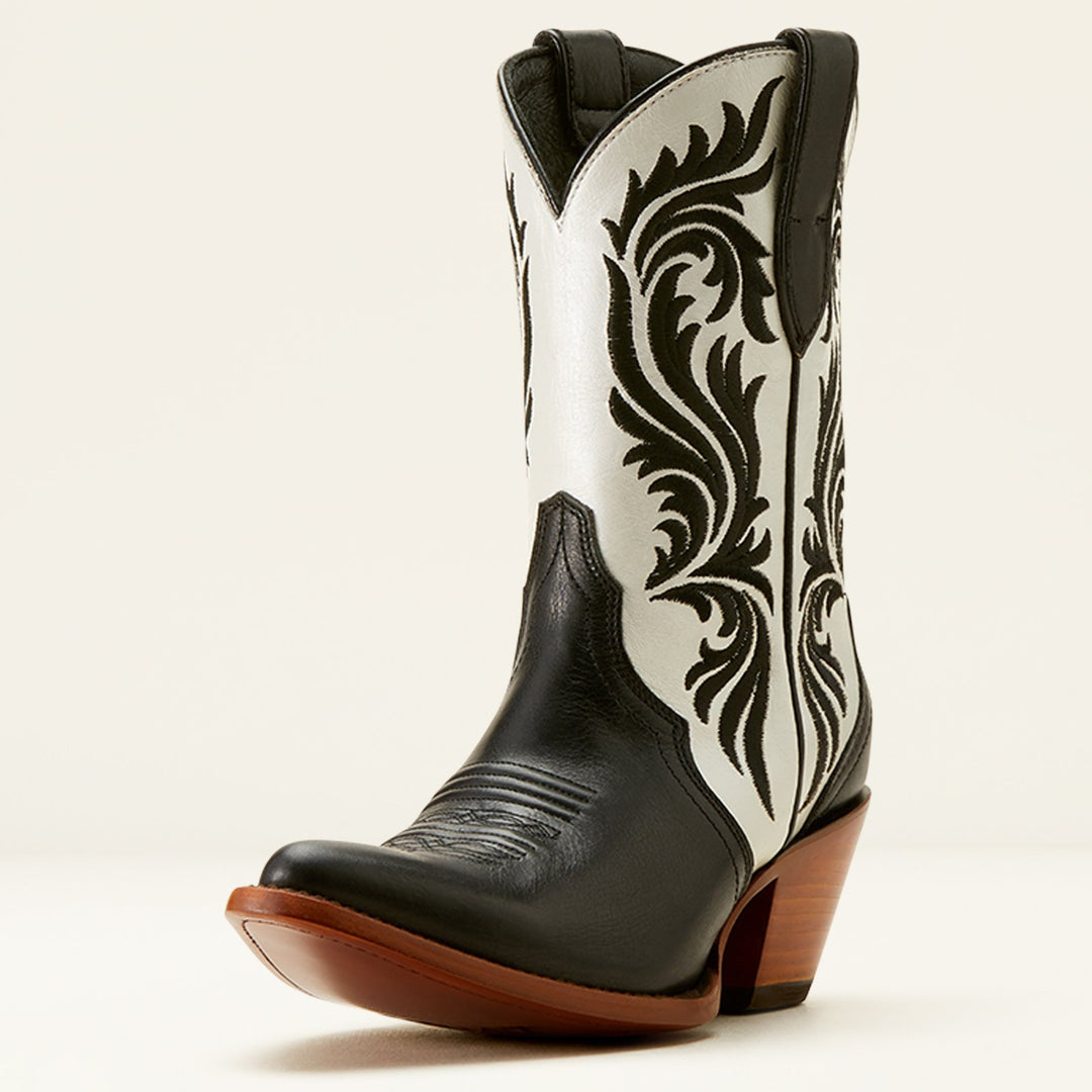 Antonia from Ariat