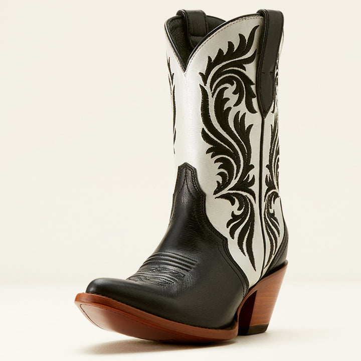 Antonia from Ariat