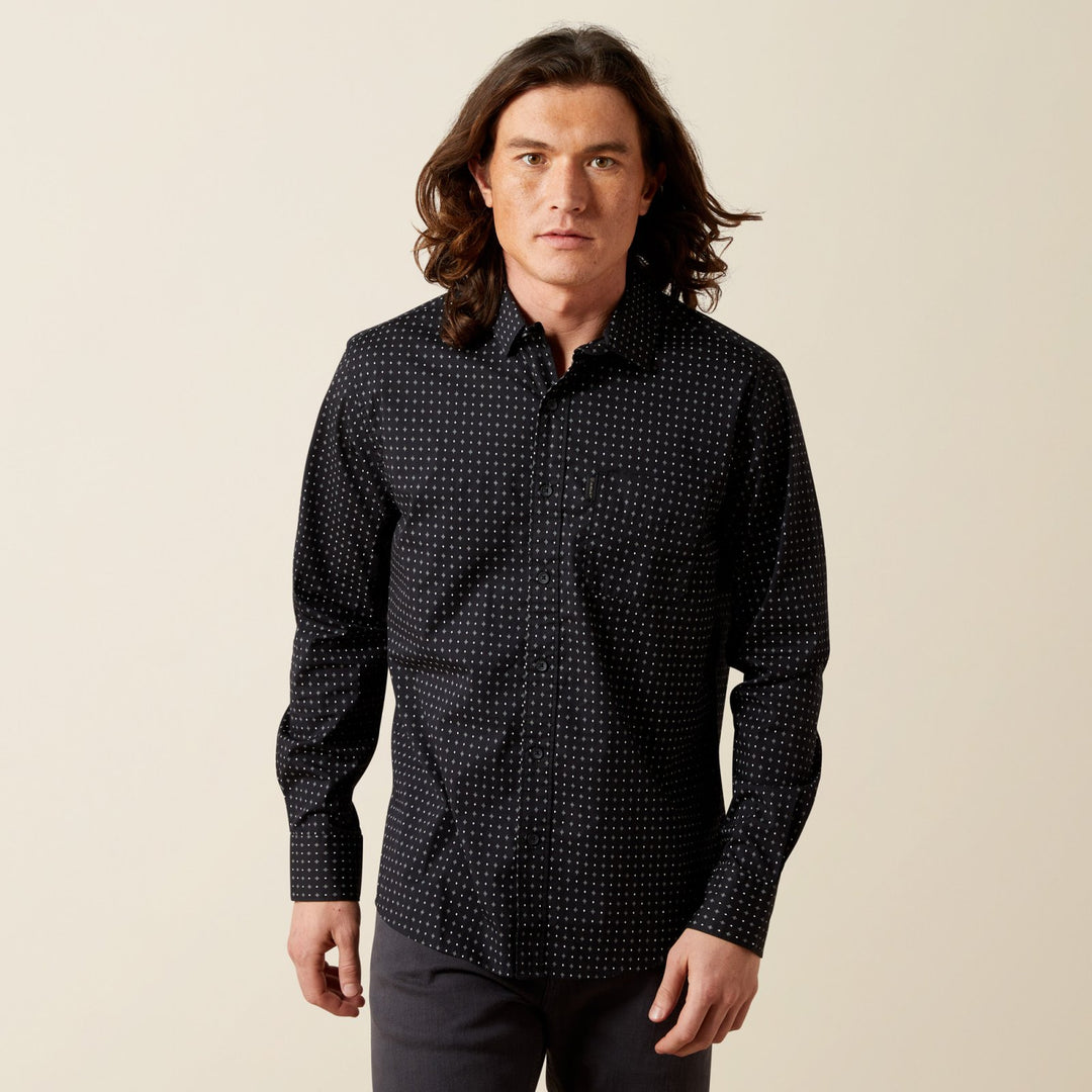Ariat Mcclain Modern Fit Shirt in Black | Size Medium Ariat Mcclain Modern Fit Shirt in Black | Size Medium