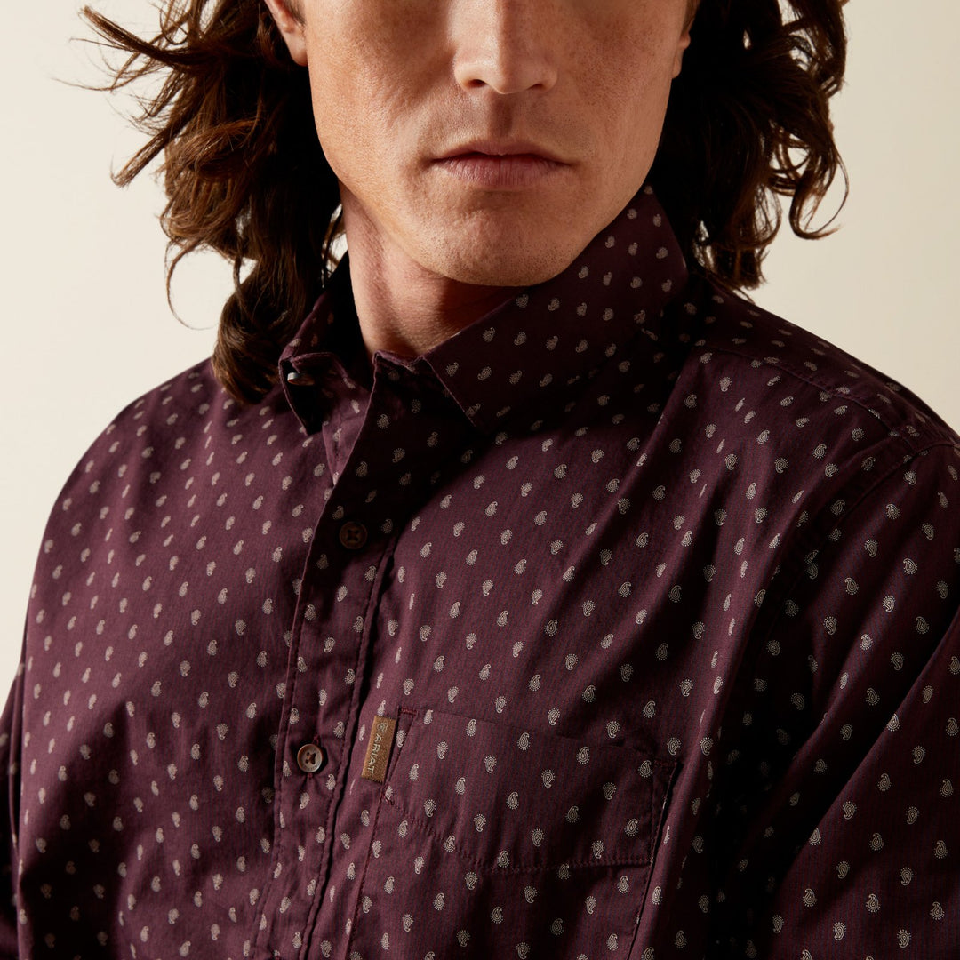 Ariat Maximus Modern Fit Shirt in Cabernet | Size Medium Ariat Maximus Modern Fit Shirt in Cabernet | Size Medium