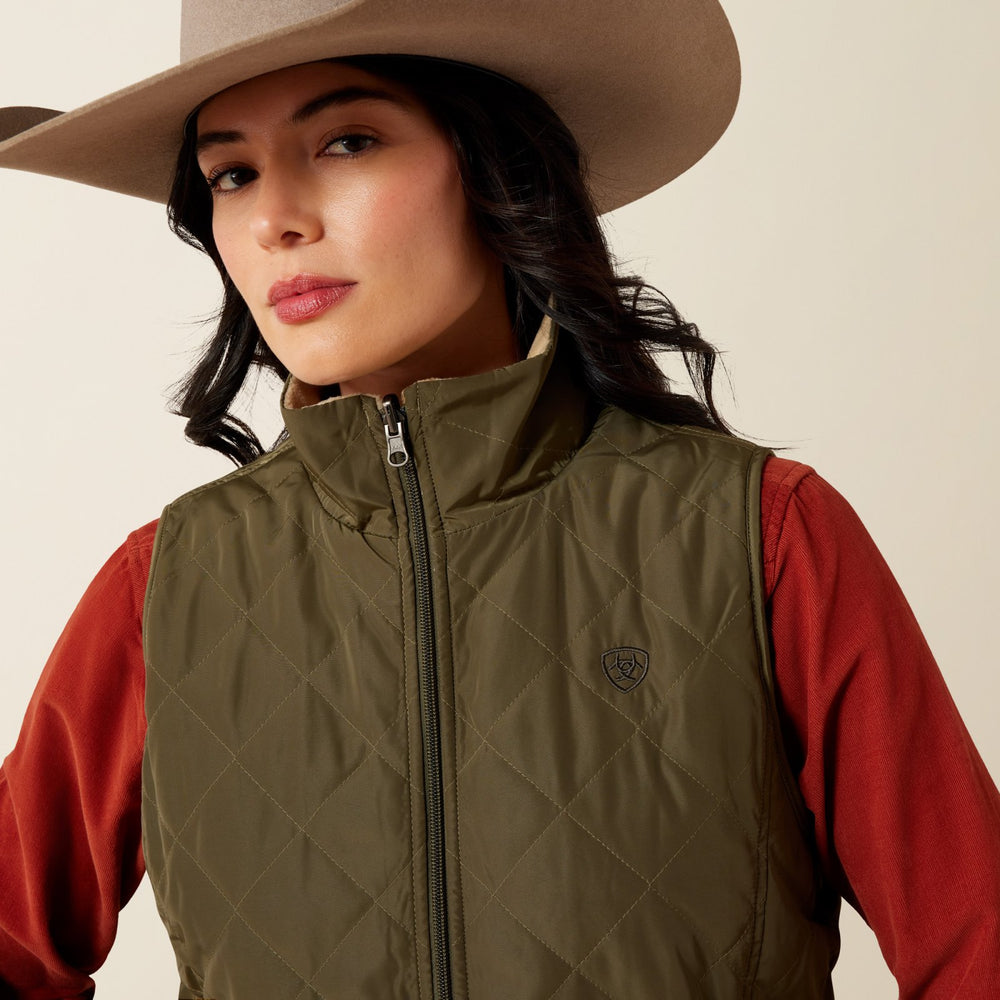 Dilon 2.0 Reversible Insulated Vest from Ariat - High Call Outfitters