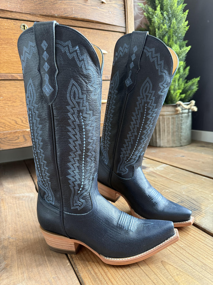 Harper from Black Star