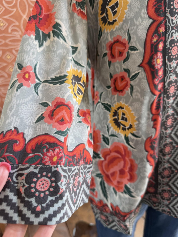 Boarder Print Kimono from Multiples