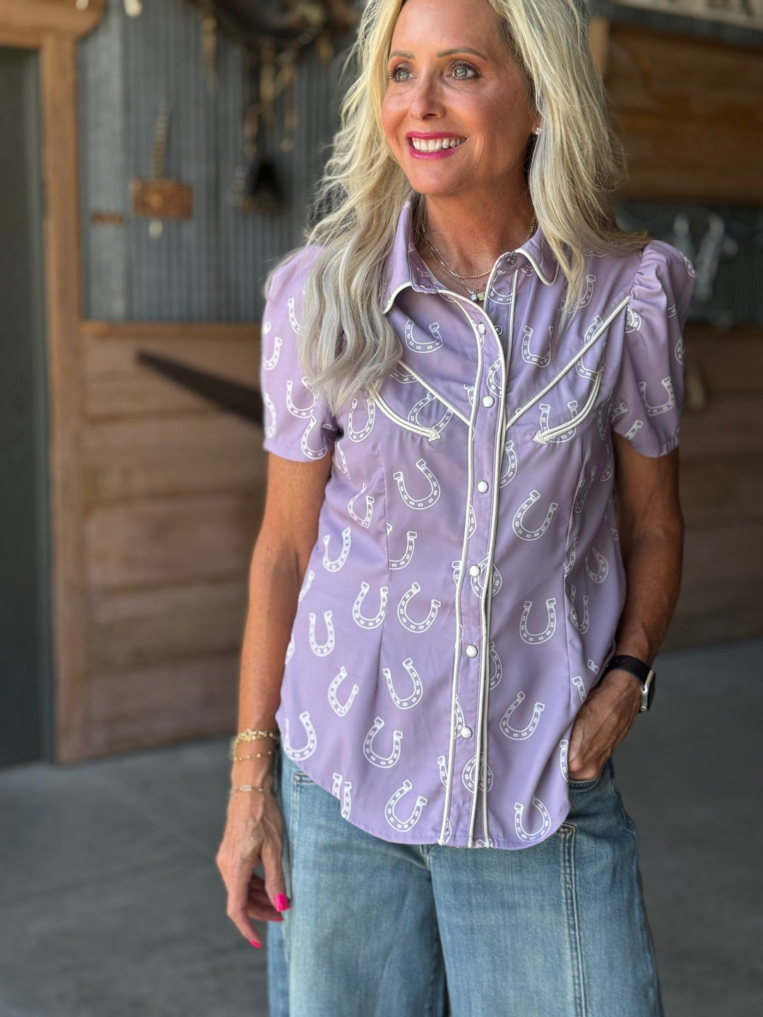 Horse Shoe Print Arrow Top - High Call Outfitters