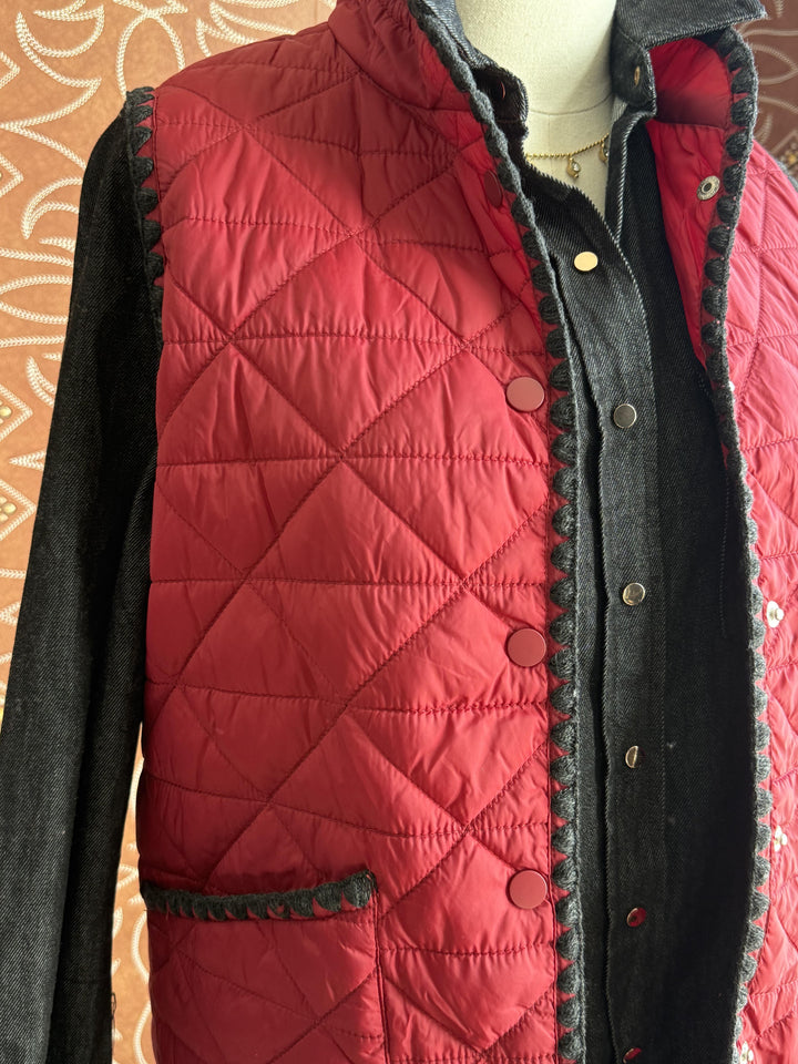 Edge Detailed Stitch Vest from Multiples