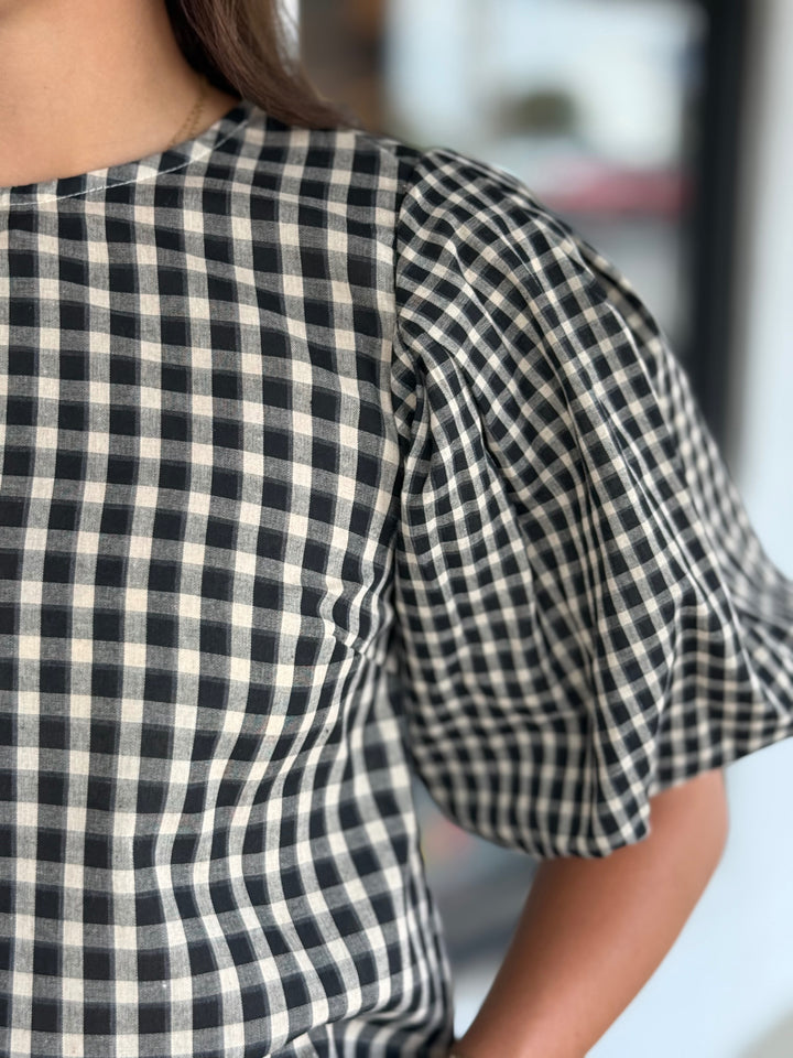 Gingham Puff Sleeve Cropped Top