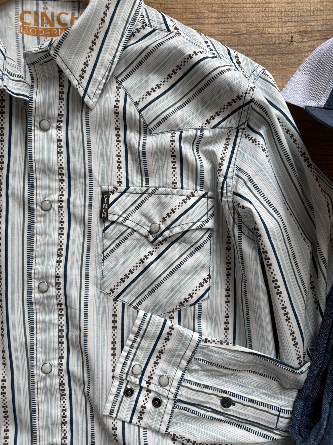 Modern Fit Print Shirt from Cinch