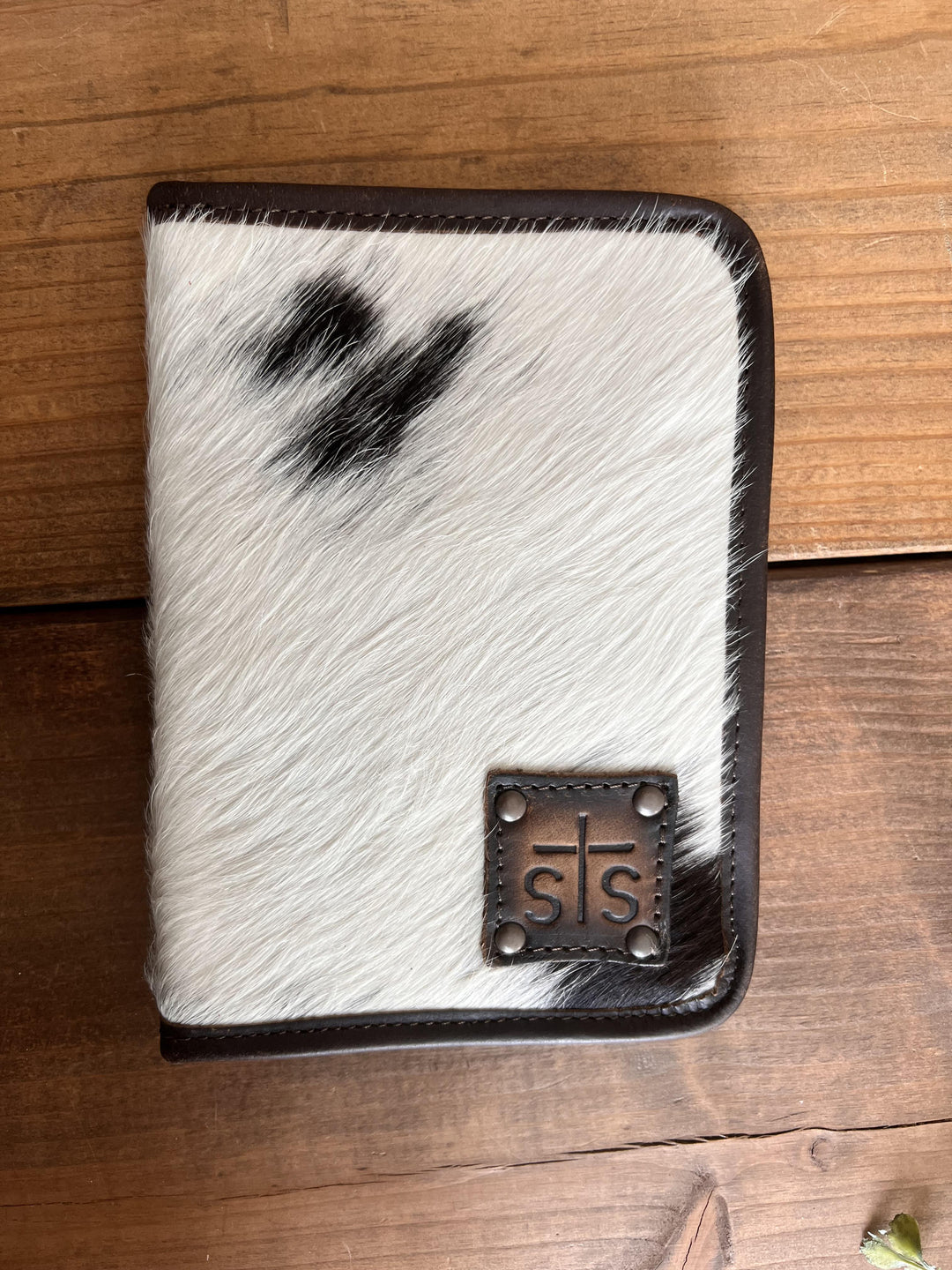 Hair On Magnetic Wallet from StS