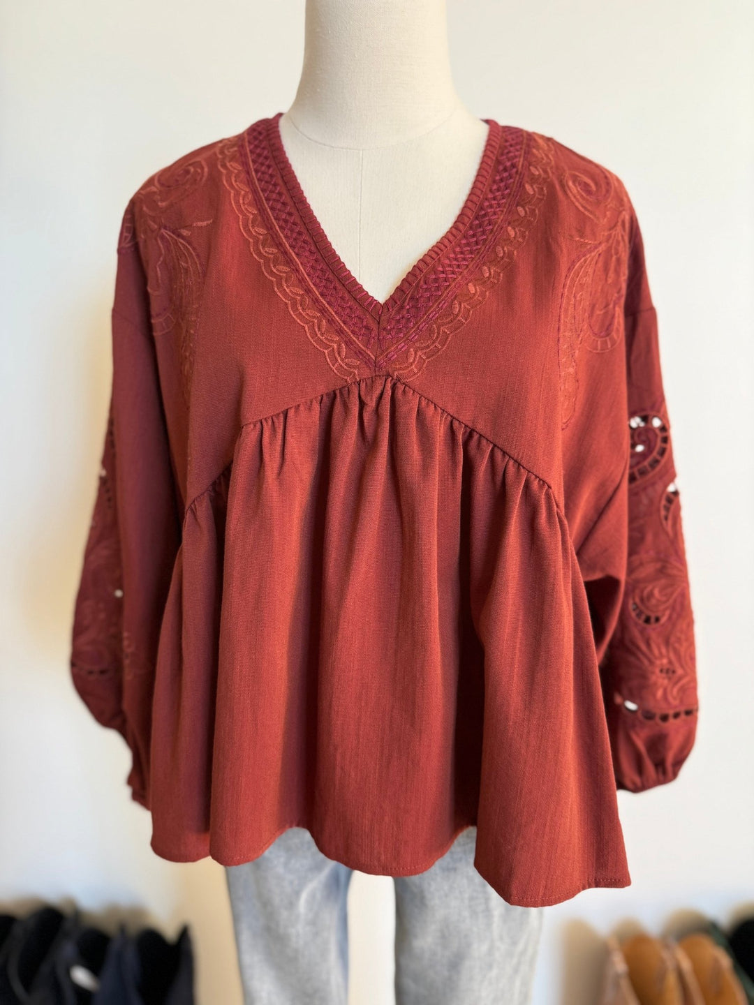 Embroidered Cut Out Sleeve Top - High Call Outfitters