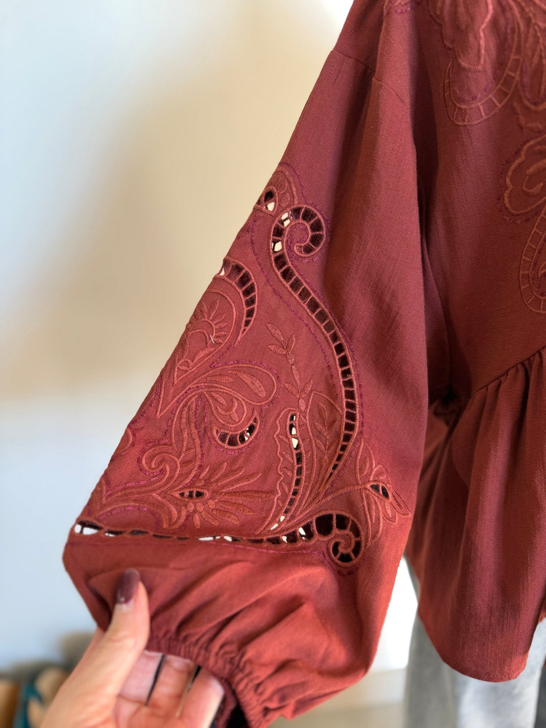 Embroidered Cut Out Sleeve Top - High Call Outfitters