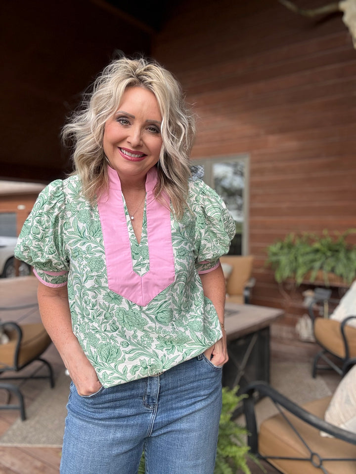 Contrast Collar Print Top