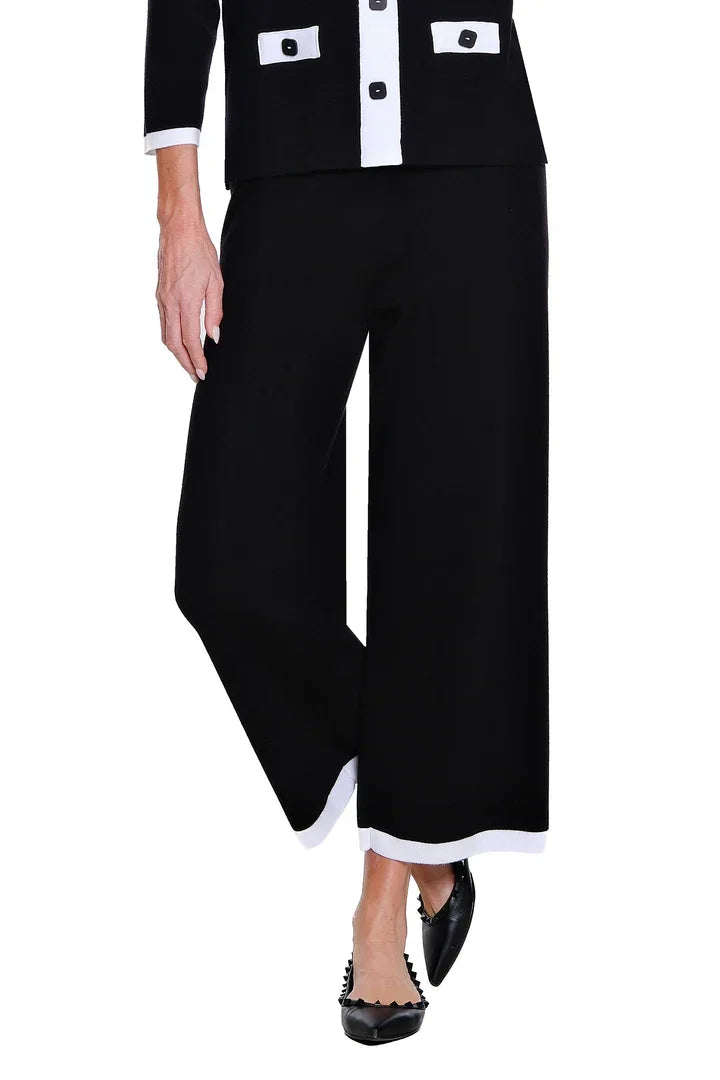 Pull On Elastic Waist Wide Leg Crop Pant from Mulitples
