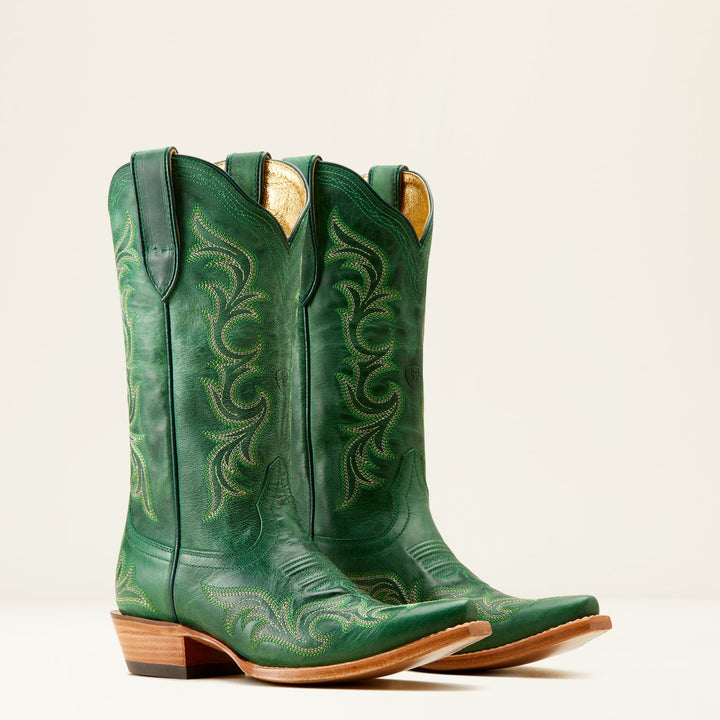 Hazen from Ariat