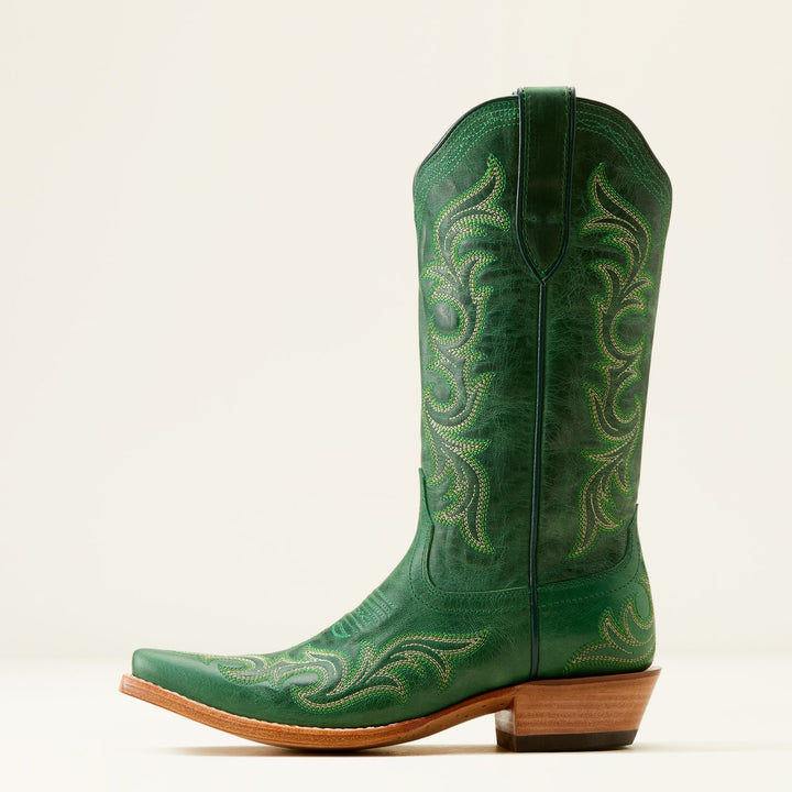 Hazen from Ariat