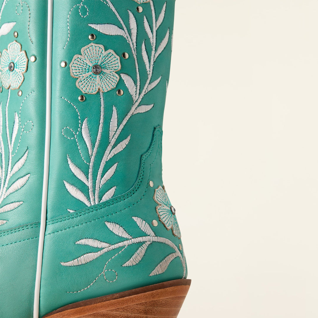 Romance from Ariat - High Call Outfitters