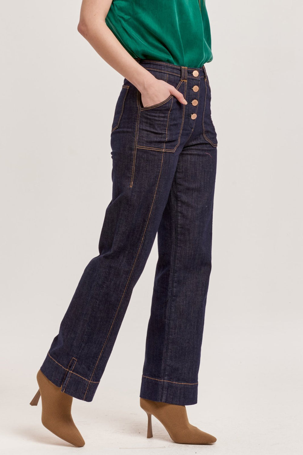 Holly from Dear John - High Call Outfitters