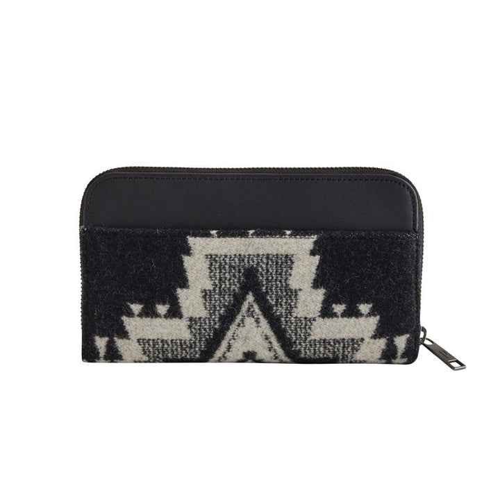 Rock Point Continental Wallet from Pendleton